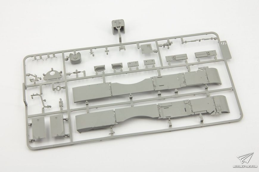 Збірна модель 1/35 T58 американський дослідний важкий танк, Takom 2204