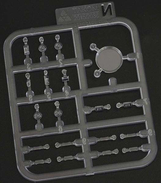 Збірна модель 1/35 AMX-13/75 (2 в 1), Takom 2036