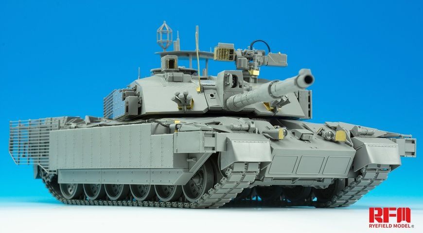 Збірна модель 1/35 Challenger 2 TES британський основний бойовий танк, RFM RM-5039