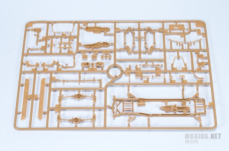 Збірна модель 1/35 HMMWV M1114 HA Up-Armored Tactical Vehicle броньований автомобіль, Bronco CB35092
