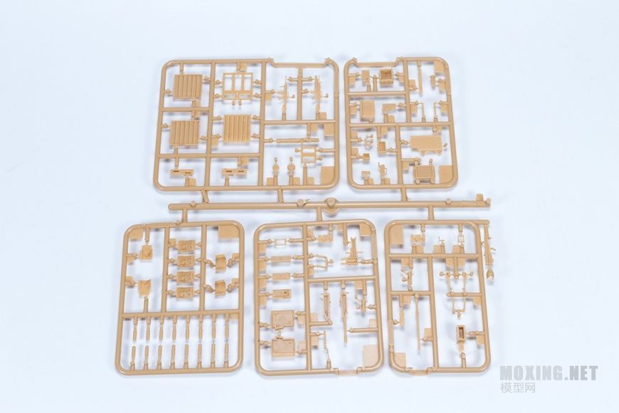 Збірна модель 1/35 HMMWV M1114 HA Up-Armored Tactical Vehicle броньований автомобіль, Bronco CB35092