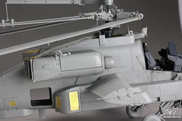 УЦІНКА! Takom/Snowman SP-2601 1/35 AH-64D Apache Longbow ударний гелікоптер