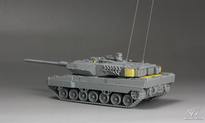 Збірна модель 1/72 Leopard 2A7 з паперовими масками для камуфляжу (Limited Edition), Takom 5011X
