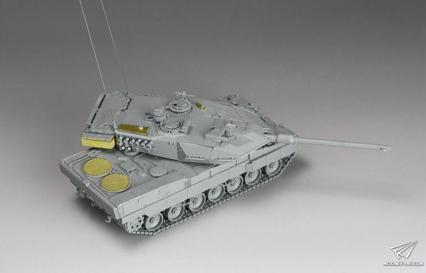 Збірна модель 1/72 Leopard 2A7 з паперовими масками для камуфляжу (Limited Edition), Takom 5011X