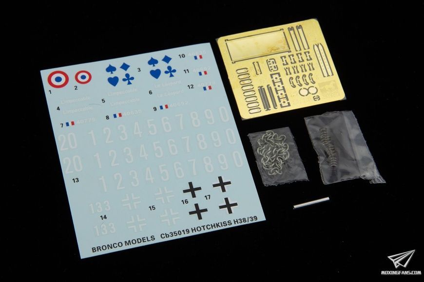 Збірна модель 1/35 Hotchkiss H38/39 французький легкий танк, Bronco CB35019
