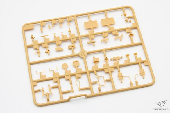 Збірна модель 1/35 CV9040 шведська БМП, Hobby Boss 82474
