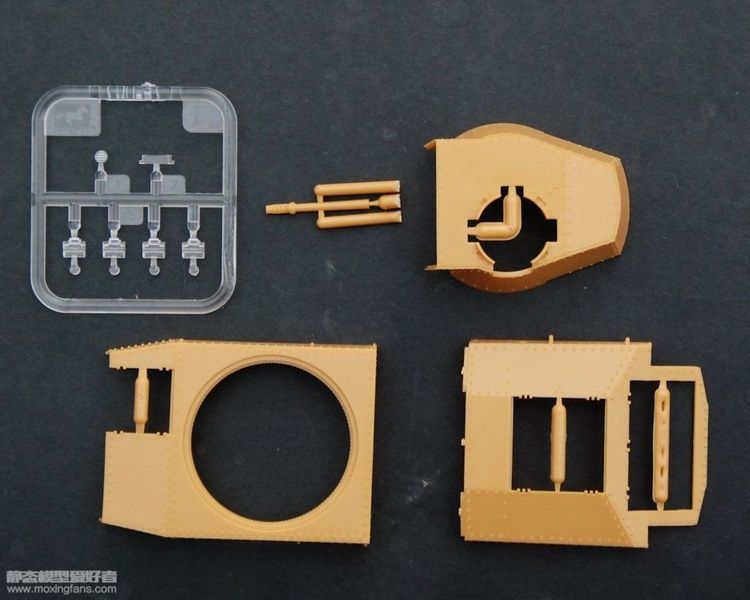 Збірна модель 1/35 Panzerbefehlswagen 35(t), Bronco CB35205