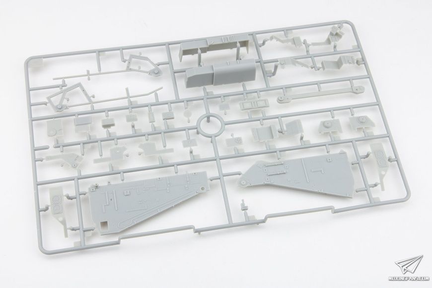 Збірна модель 1/35 88-mm L/71 FlaK 41 з розрахунком, Bronco CB35067
