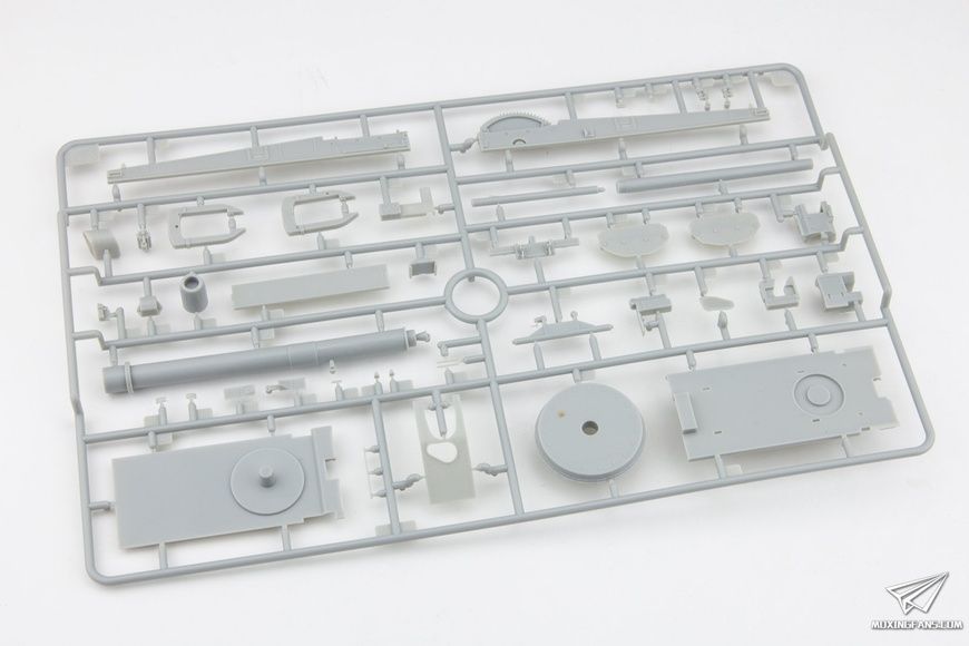 Збірна модель 1/35 88-mm L/71 FlaK 41 з розрахунком, Bronco CB35067