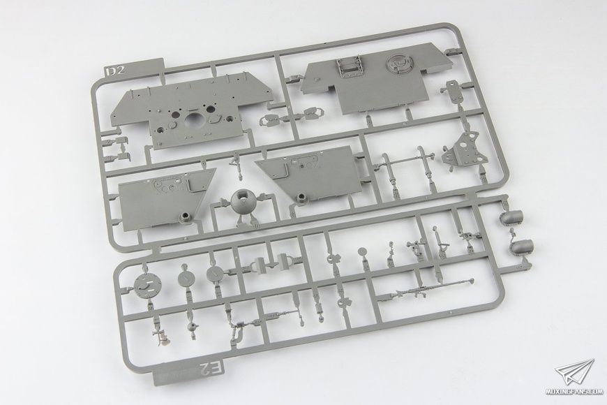 Збірна модель 1/35 Panther Ausf.A ранніх випусків, Takom 2174