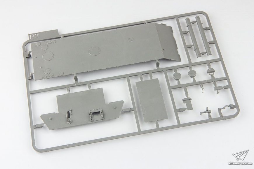 Збірна модель 1/35 Panther Ausf.A ранніх випусків, Takom 2174