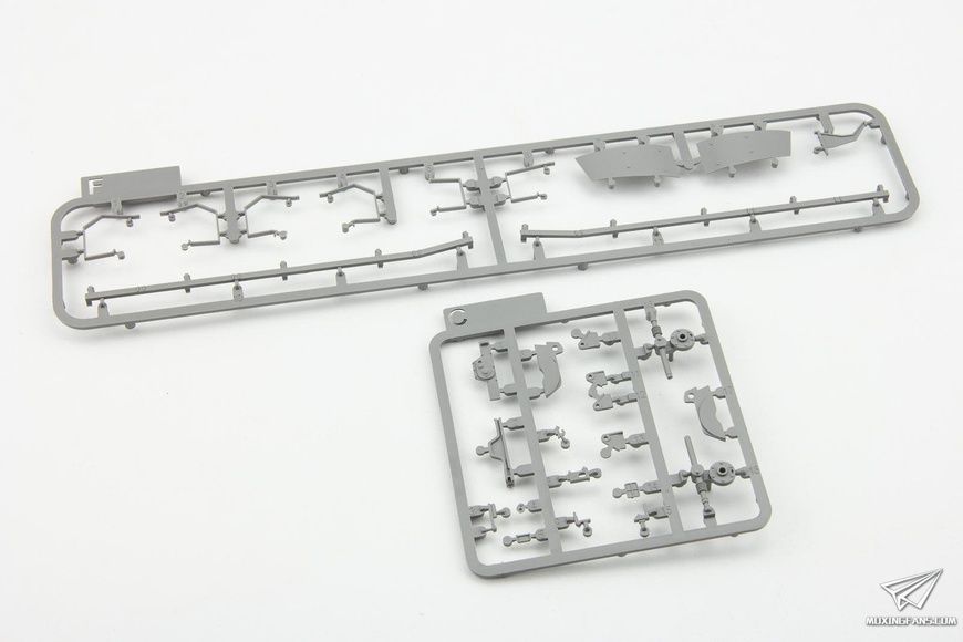 Збірна модель 1/35 Pz.Kpfw.III Ausf.M mit Sch&uuml;rzen, Takom 8002