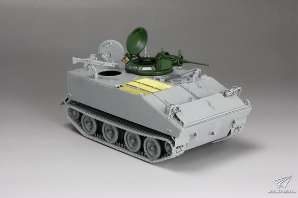 Збірна модель 1/35 M114A1 CRV бронетранспортер США, Takom 2148