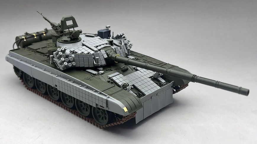 Збірна модель 1/35 PT-91 Twardy основний бойовий танк, Amusing Hobby 35A069