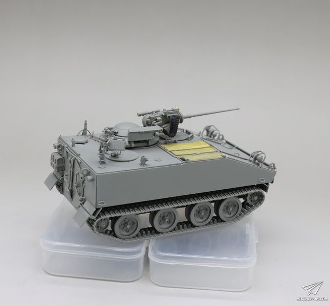 Збірна модель 1/35 M114A1E1 CRV (M114A2) бронетранспортер США, Takom 2149