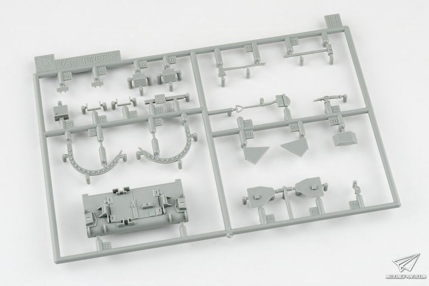 Збірна модель 1/35 Firefly Vc з алюмінієвим стволом, фігуркою та траками з 3D друку (2023), Dragon 6182F