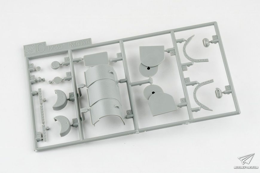 Збірна модель 1/35 Firefly Vc з алюмінієвим стволом, фігуркою та траками з 3D друку (2023), Dragon 6182F