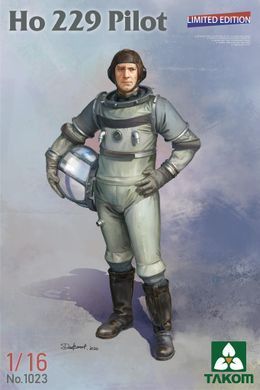 Збірна модель 1/32 Ho 229A німецький винищувач, з фігурою пілота 1/16, Takom 32001