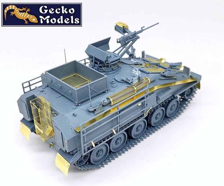 Збірна модель 1/35 FV103 Spartan український бронетранспортер з кулеметною баштою, Gecko Models 35GM0056