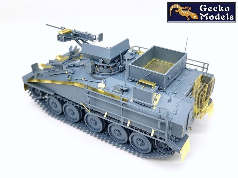 Збірна модель 1/35 FV103 Spartan український бронетранспортер з кулеметною баштою, Gecko Models 35GM0056