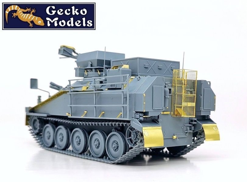 Збірна модель 1/35 FV103 Spartan український бронетранспортер з кулеметною баштою, Gecko Models 35GM0056