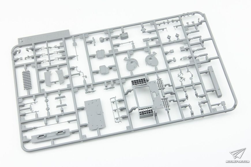 Збірна модель 1/35 Pz.Kpfw II Ausf.L Luchs, пізніх випусків, Border Model BT-018