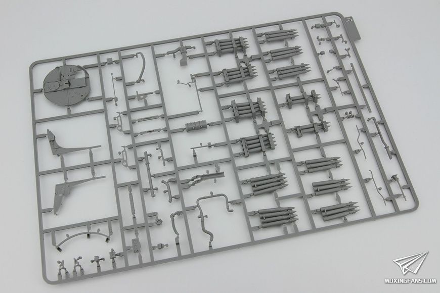 Збірна модель 1/35 Sd.Kfz.182 King Tiger з баштою Henschel, з повним інтер'єром, Takom 2073S
