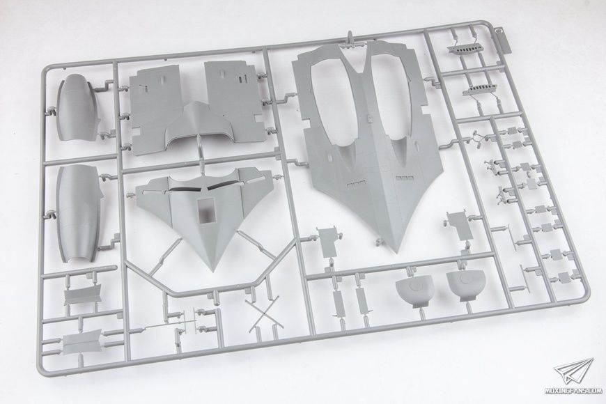 Збірна модель 1/32 Ho 229B німецький нічний винищувач, Takom 32002