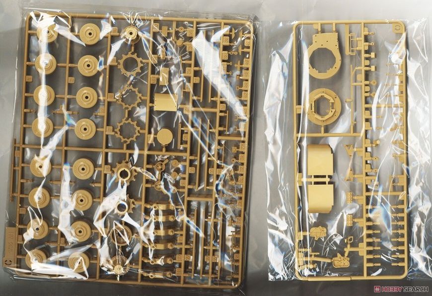 Збірна модель 1/35 M1A1SA-UKR Abrams український ОБТ з робочими траками, RFM RM-5120
