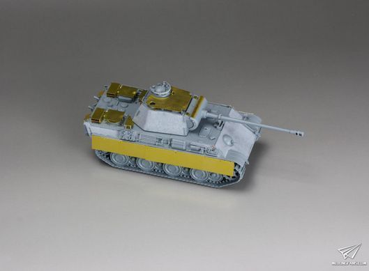 Збірна модель 1/72 Panther Ausf. G із "сталевими" катками та додатковим бронюванням, Vespid Models VS720009