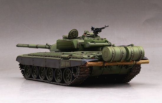 Збірна модель 1/35 Т-72А зр. 1983 р. основний бойовий танк, Trumpeter 09547