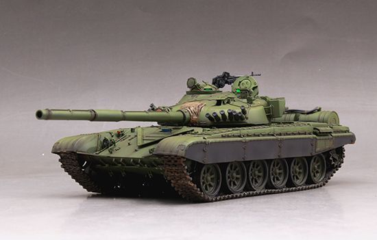 Збірна модель 1/35 Т-72А зр. 1983 р. основний бойовий танк, Trumpeter 09547