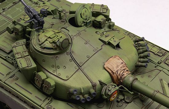 Збірна модель 1/35 Т-72А зр. 1983 р. основний бойовий танк, Trumpeter 09547
