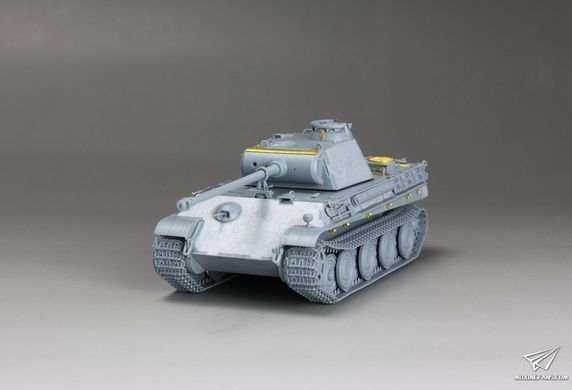 Збірна модель 1/72 Panther Ausf. G із "сталевими" катками та додатковим бронюванням, Vespid Models VS720009