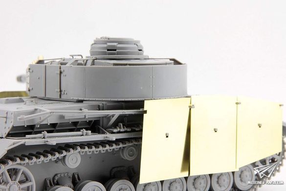 Збірна модель 1/35 Pz.Kpfw.IV Ausf.G (пізній), Border Model BT-001 (2025)