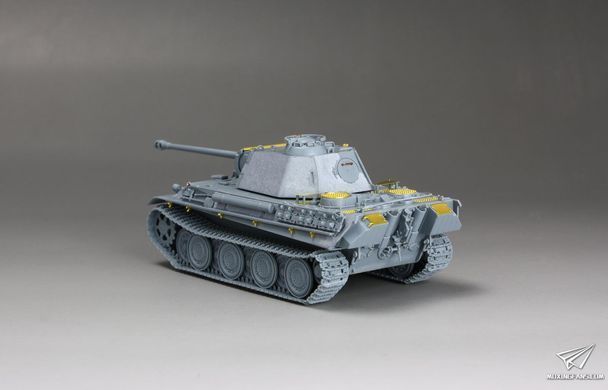 Збірна модель 1/72 Panther Ausf. G із "сталевими" катками та додатковим бронюванням, Vespid Models VS720009