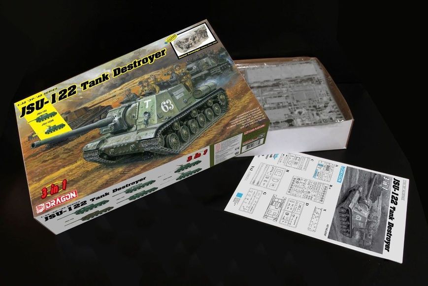 Збірна модель 1/35 ИСУ-122 з фігурами (3 в 1 - ИСУ-122, ИСУ-122С та ИСУ-152), Dragon 6787