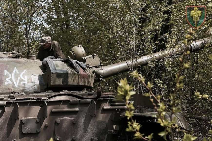 Збірна модель 1/35 Т-62М (зр. 1984/1972 р.) середній танк, Trumpeter 01554