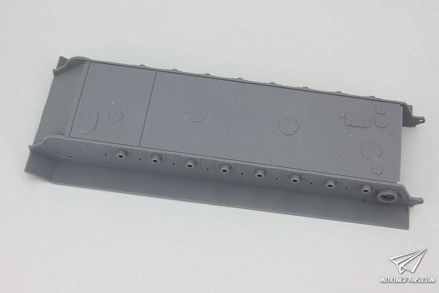 Збірна модель 1/35 E-100 з баштою проєкту Krupp, Amusing Hobby 35A015