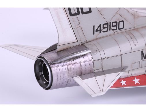УЦІНКА! Збірна модель 1/48 Vought F-8E Crusader, Eduard 11110 + набір деталювання Eduard SIN64840