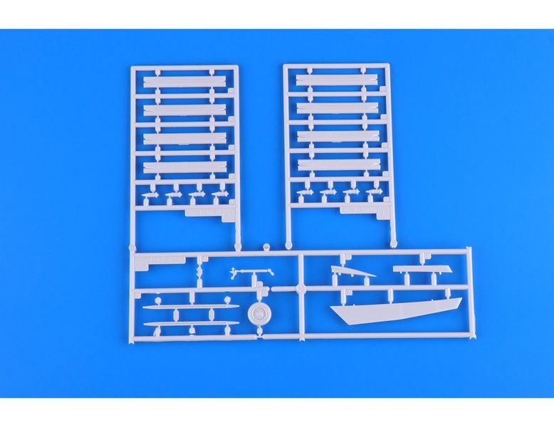 УЦІНКА! Збірна модель 1/48 Vought F-8E Crusader, Eduard 11110 + набір деталювання Eduard SIN64840
