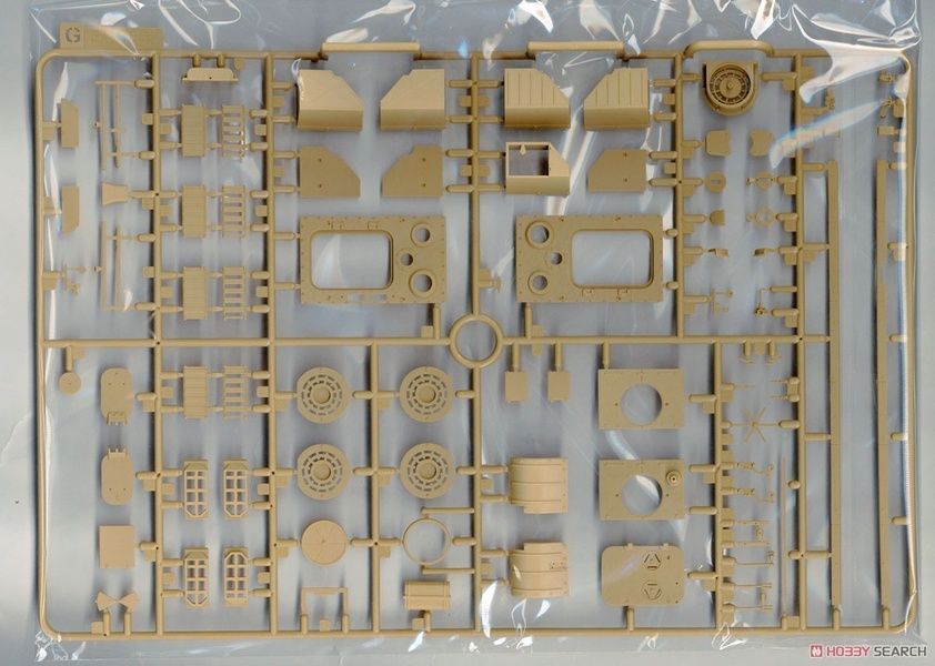 Збірна модель 1/35 Panther Ausf.G з повним інтер'єром та робочими траками, RFM RM-5019