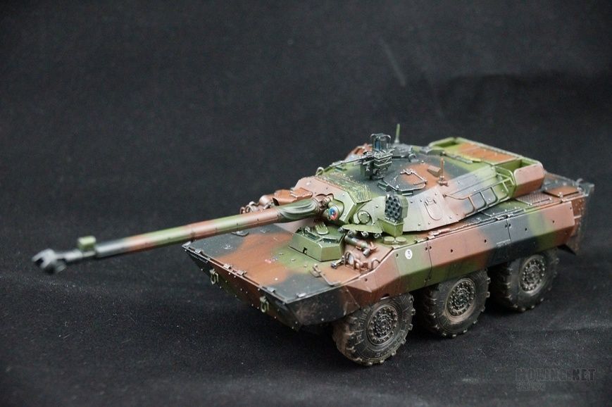 Збірна модель 1/35 AMX-10RCR, з подарунком, Tiger Model 4602