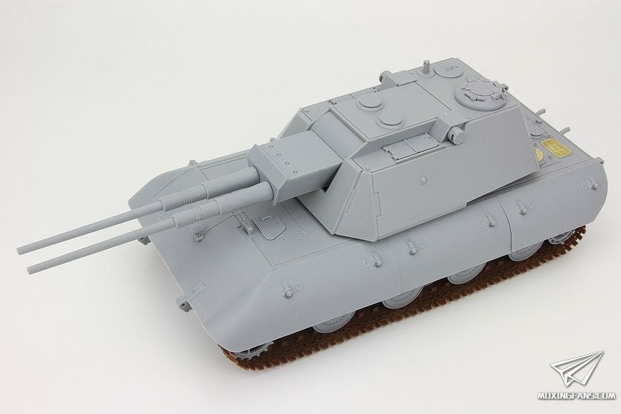 Збірна модель 1/35 8.8cm Flakzwilling Flakpanzer E-100, Amusing Hobby 35A016