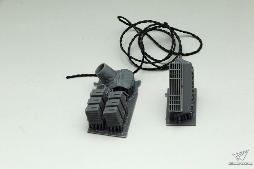 Збірна модель 1/35 Т-80УМ-2 основний бойовий танк, Amusing Hobby 35A068