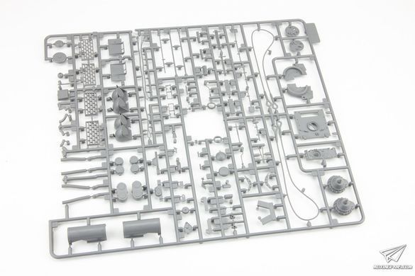 Збірна модель 1/35 Tiger I Pz.Kpfw.VI Ausf.E ранніх випусків, з реплікою Рицарського хреста, Border Model BT-010