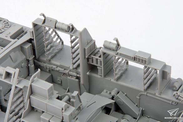 Збірна модель 1/35 Jagdpanther G1 пізніх випусків, з повним інтер'єром, Takom 2106