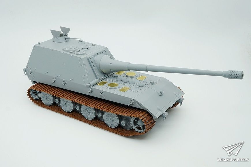 Збірна модель 1/35 Jagdpanzer E-100, Amusing Hobby 35A017