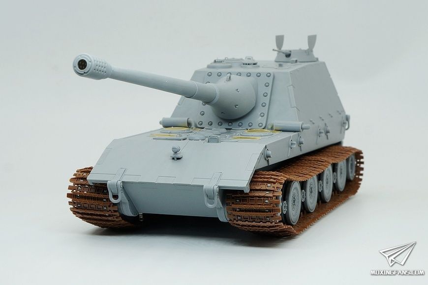 Збірна модель 1/35 Jagdpanzer E-100, Amusing Hobby 35A017