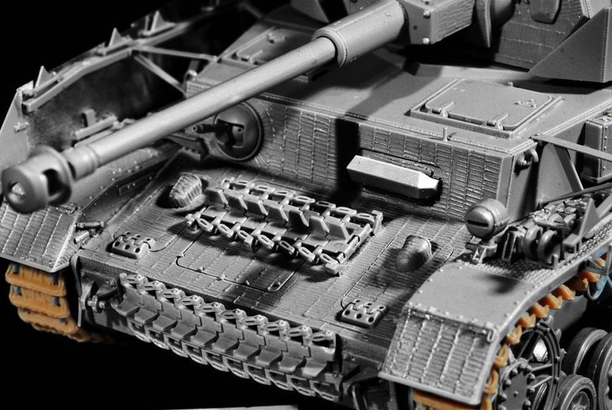 Збірна модель 1/35 Pz.Kpfw.IV Ausf.H пізніх випусків з циммеритом (2 в 1) з Magic Track, Dragon 6933